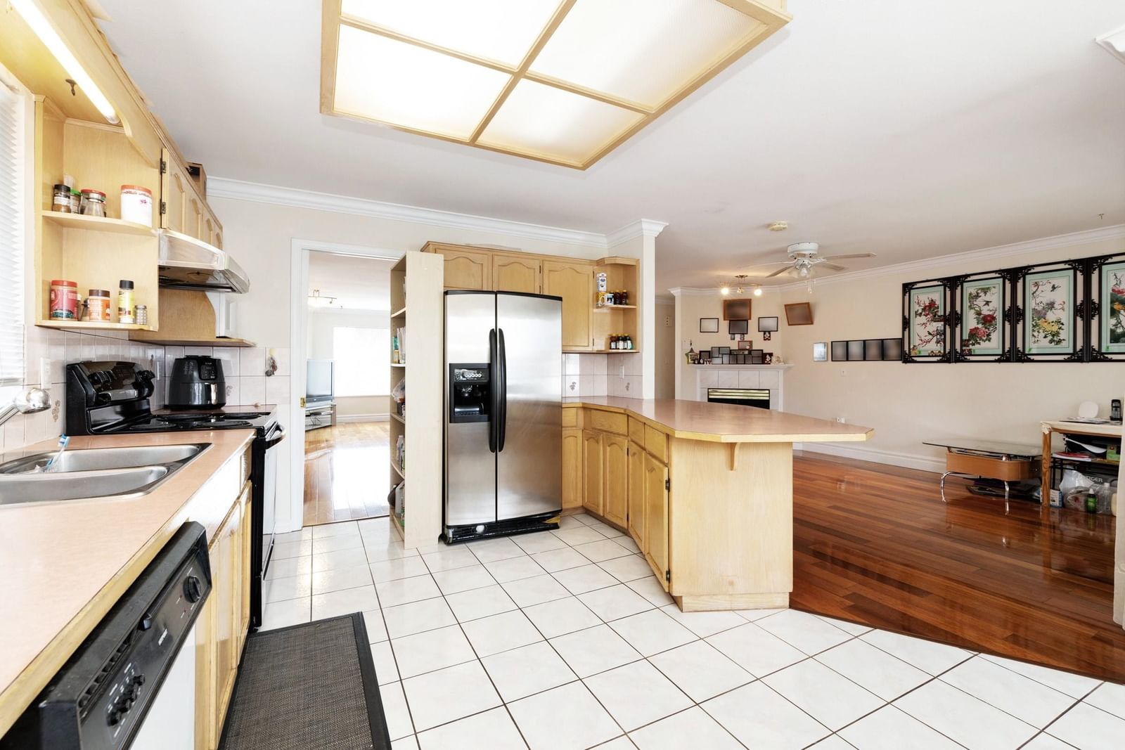 Listing Image 13