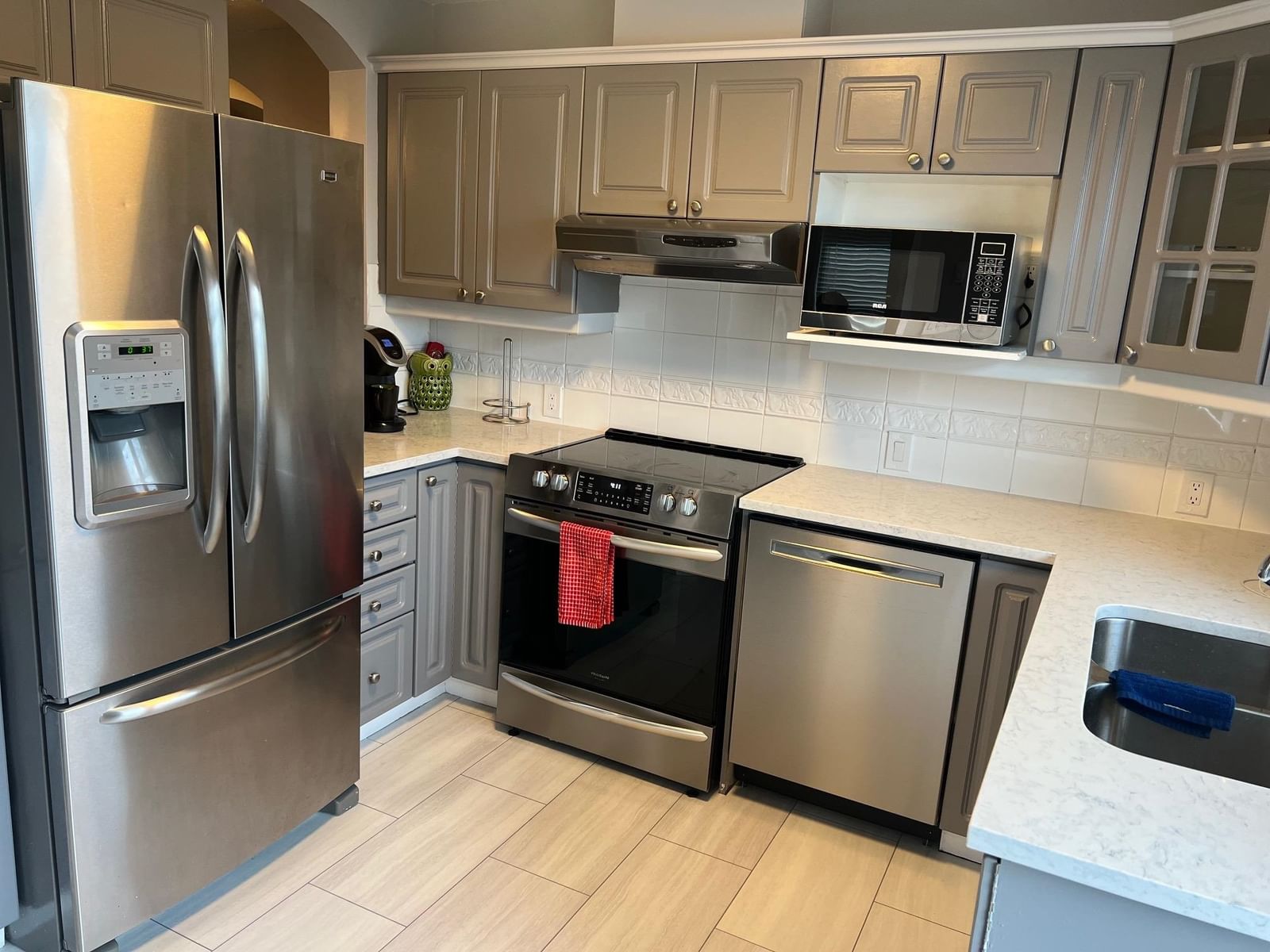 Listing Image 10