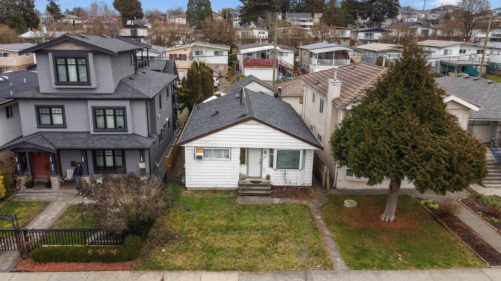 Listing Image 1