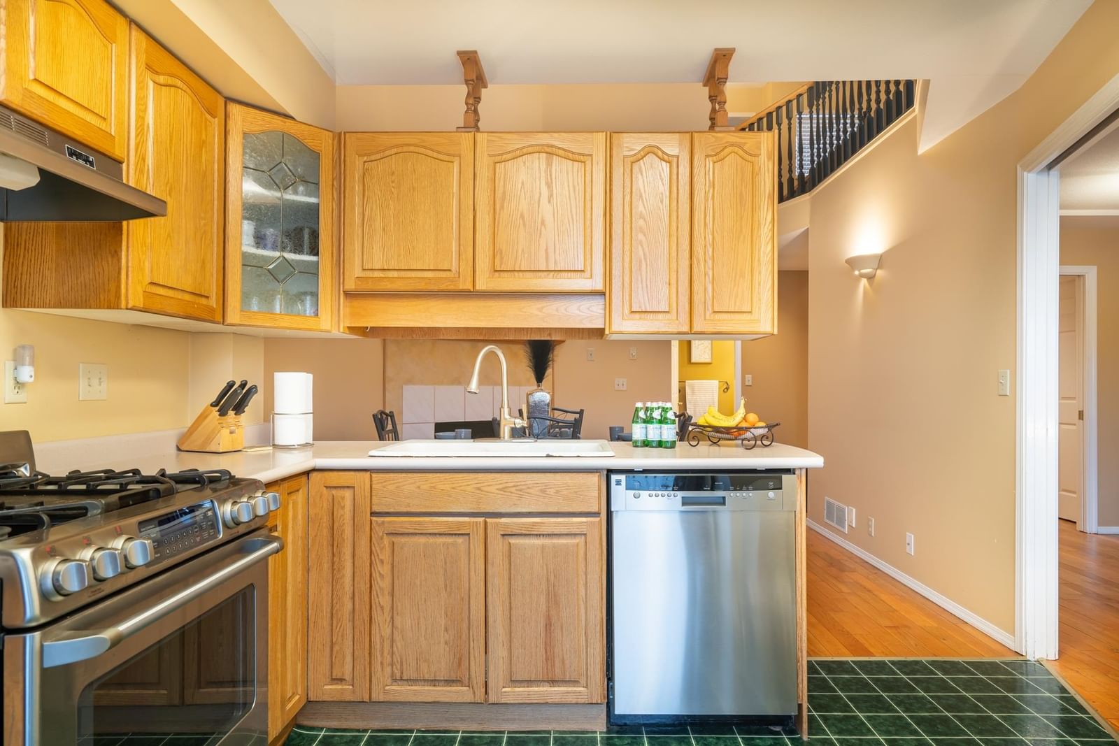 Listing Image 19