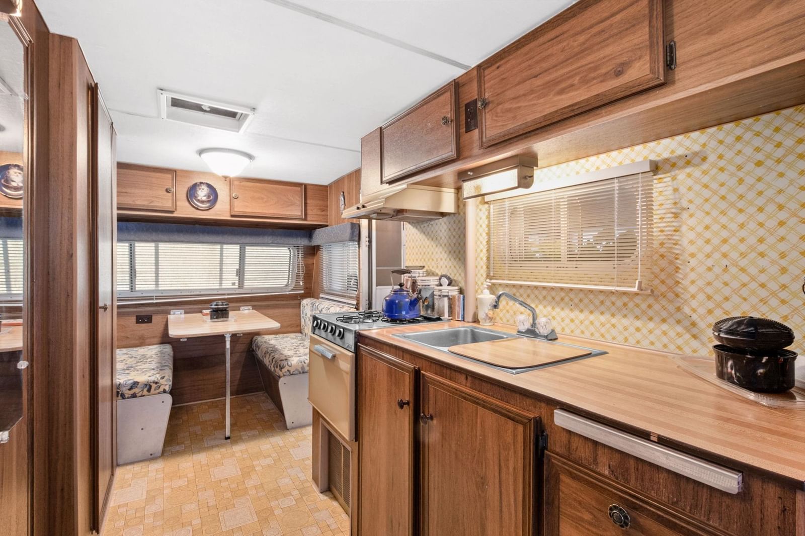 Listing Image 19