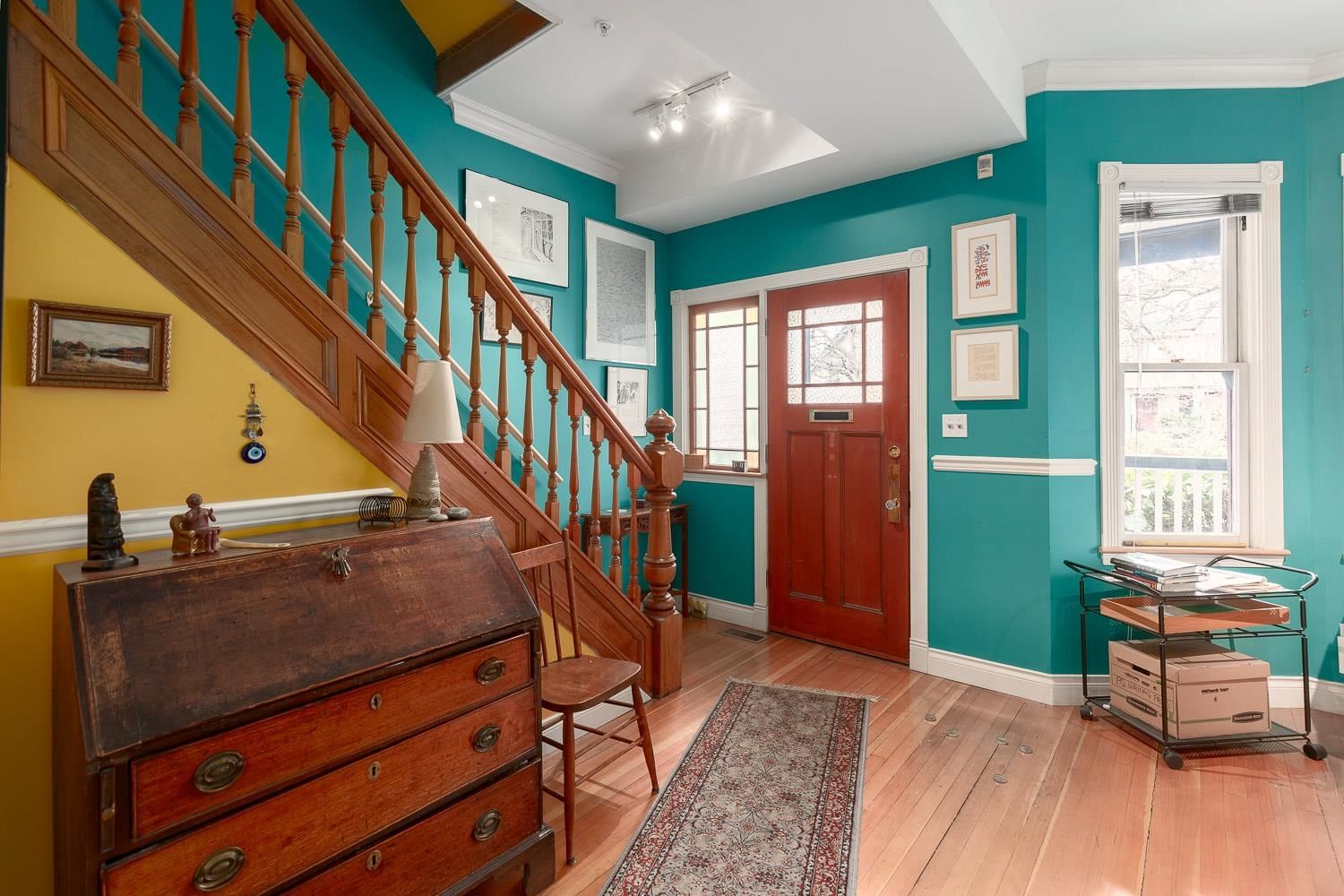 Listing Image 4