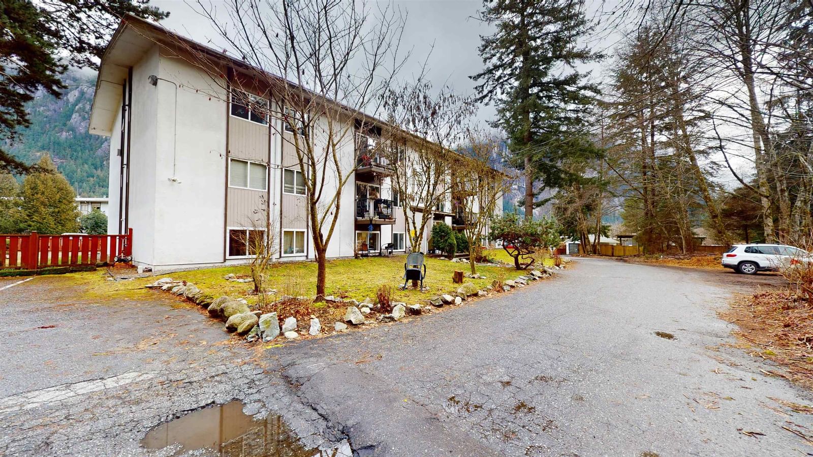 Listing Image 14