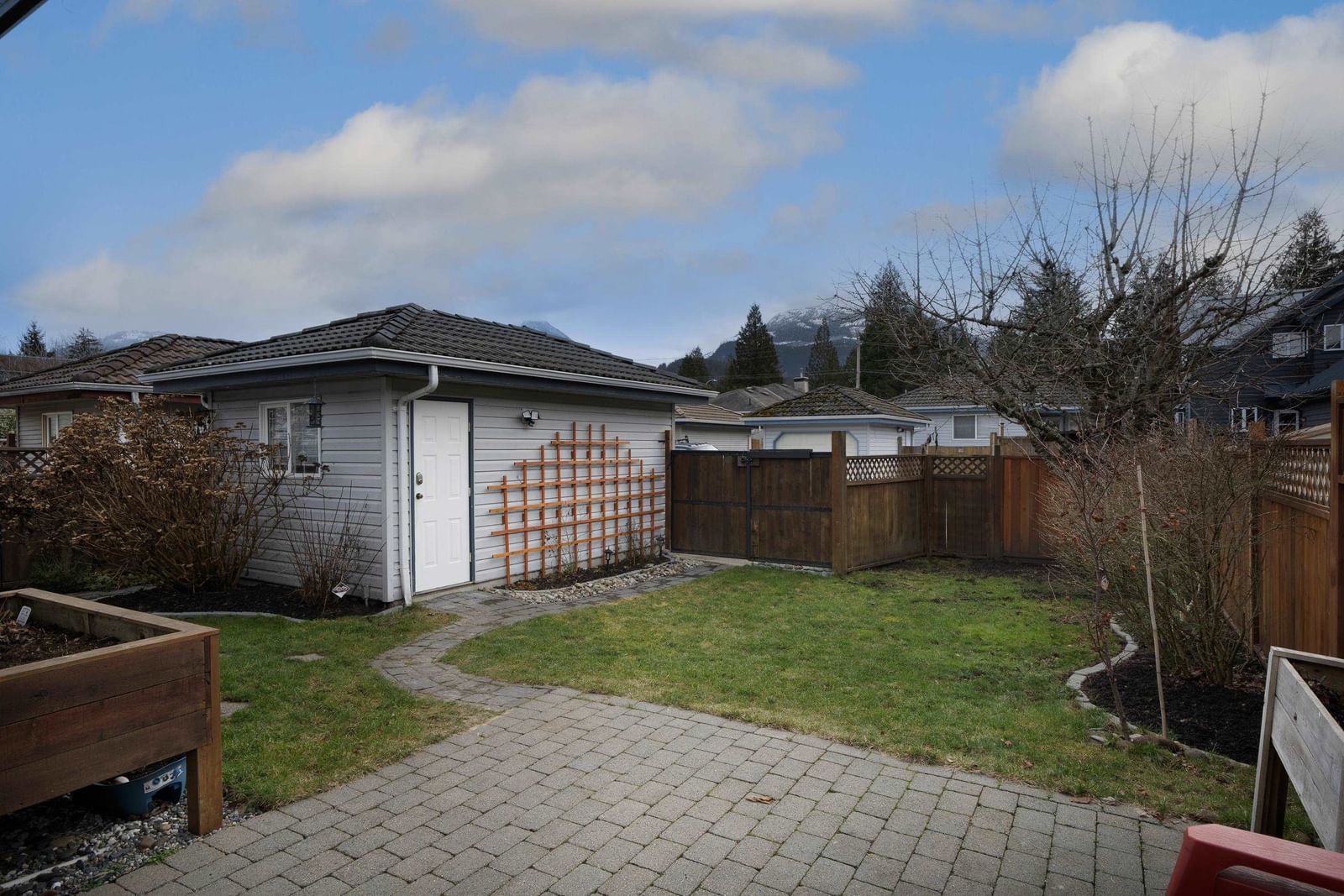 Listing Image 13