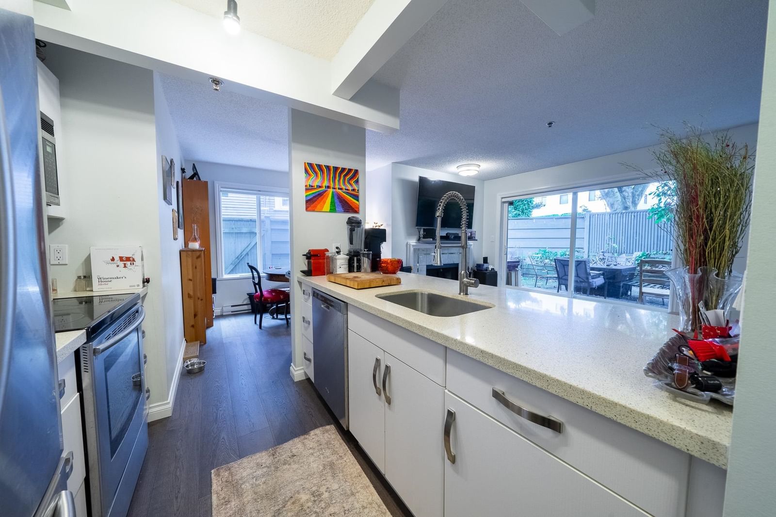 Listing Image 5