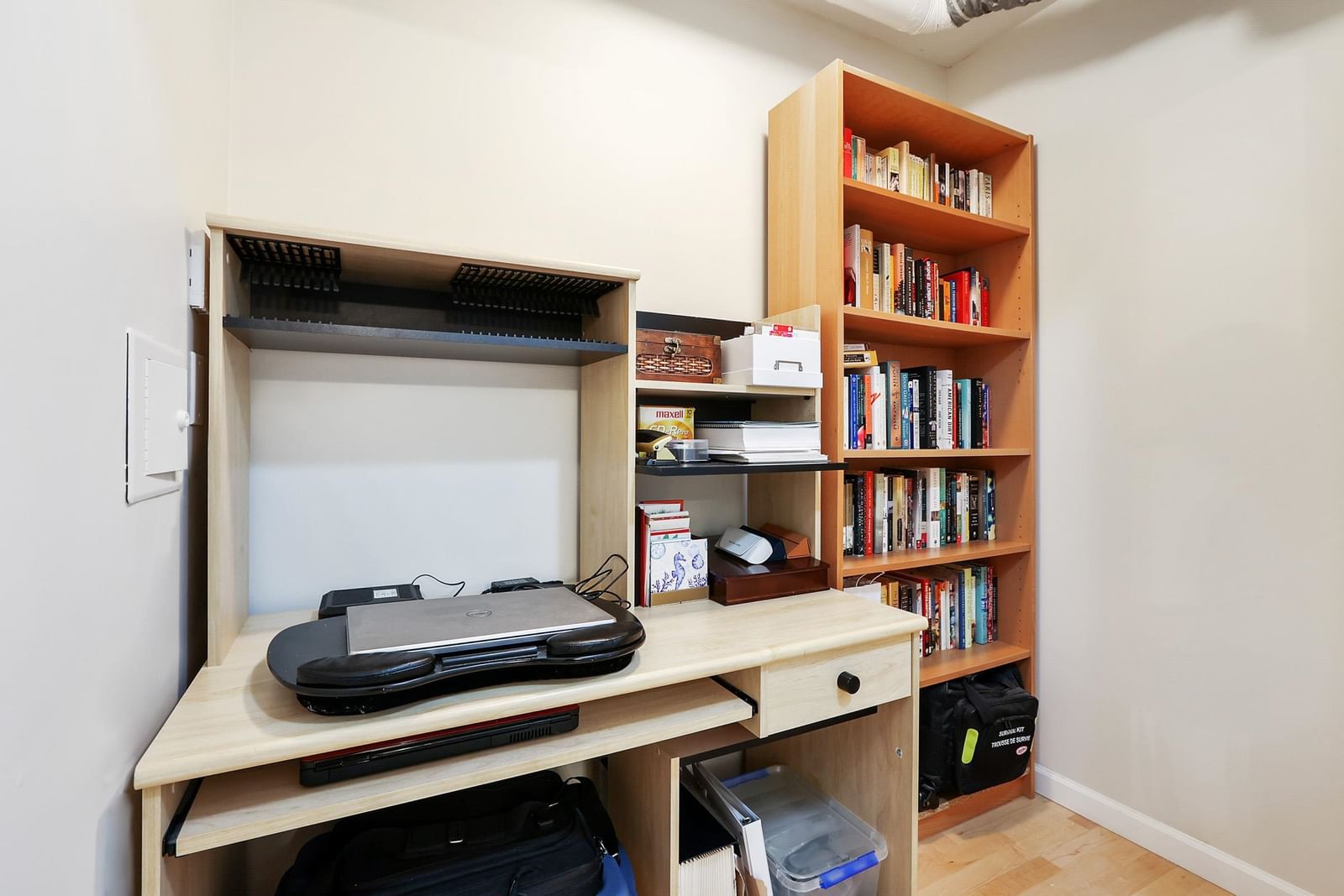 Listing Image 11