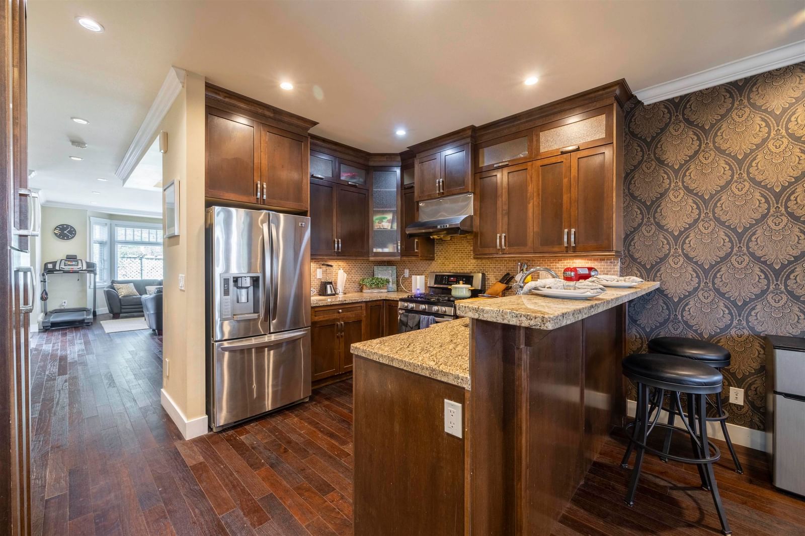 Listing Image 15