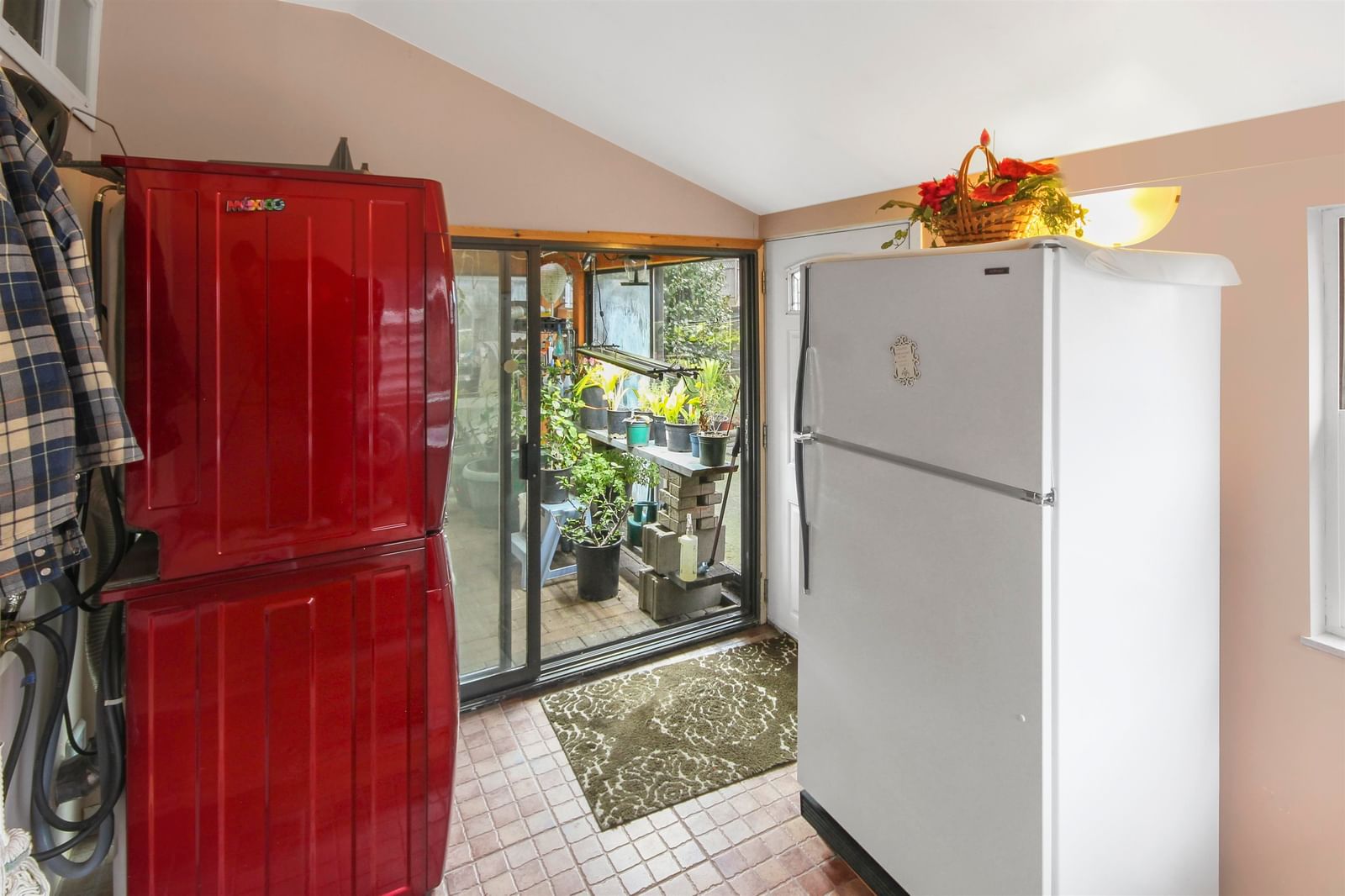 Listing Image 17
