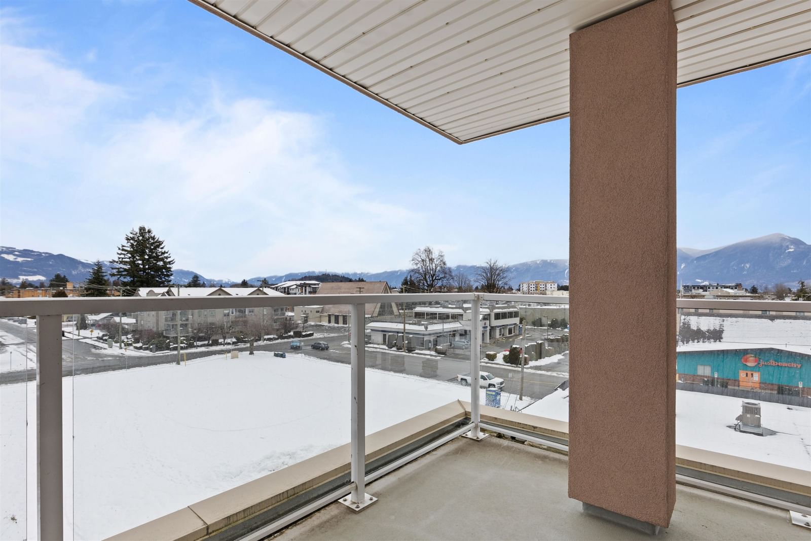 Listing Image 16