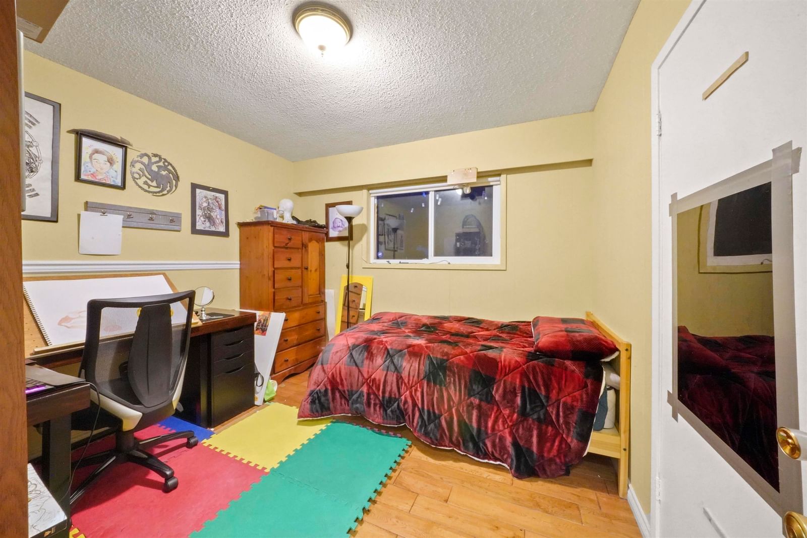 Listing Image 9
