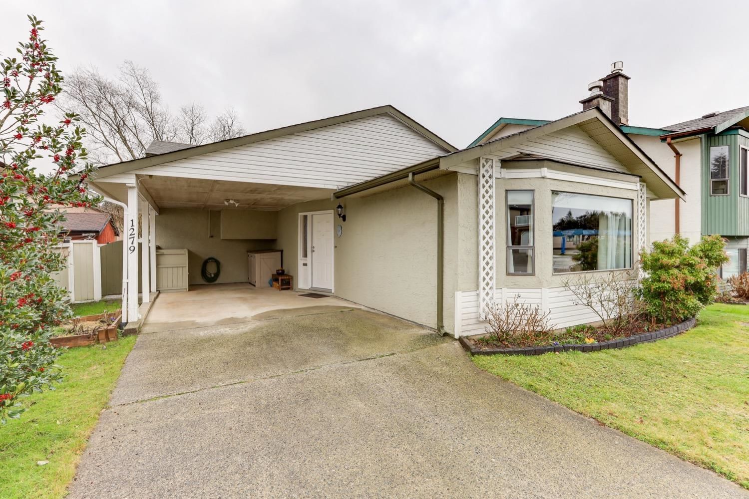 Listing Image 3
