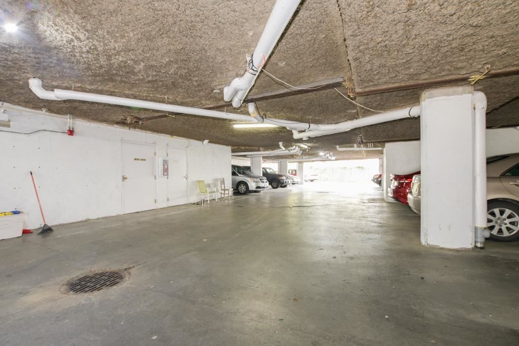 Listing Image 27