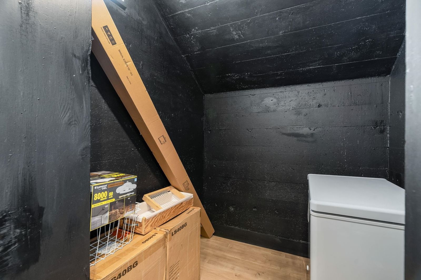Listing Image 36