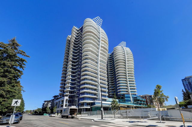 1003 - 1500 Martin Street