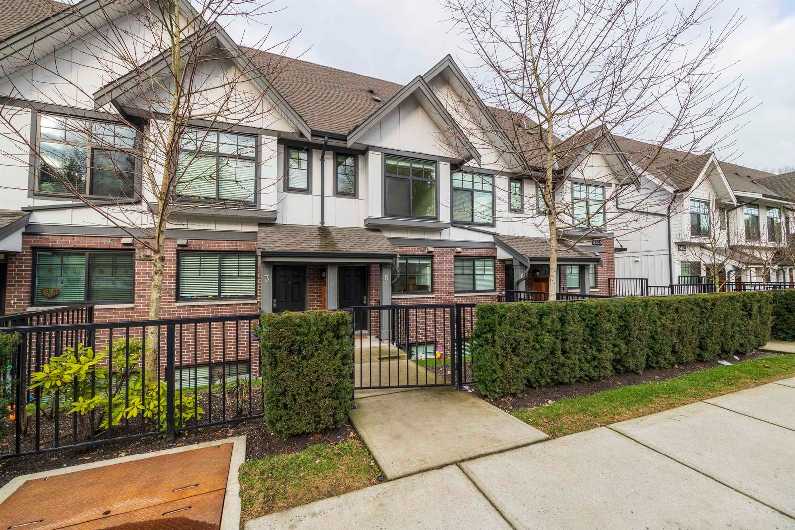 Listing Image 22