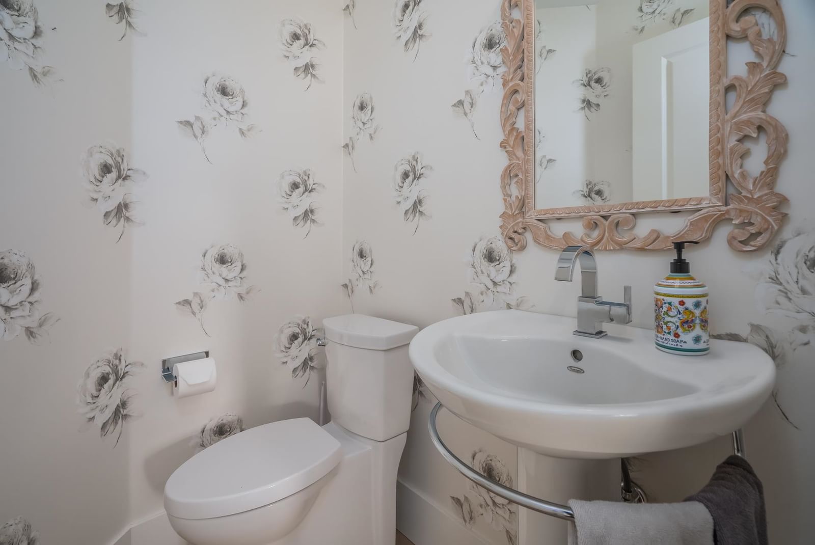 Listing Image 10