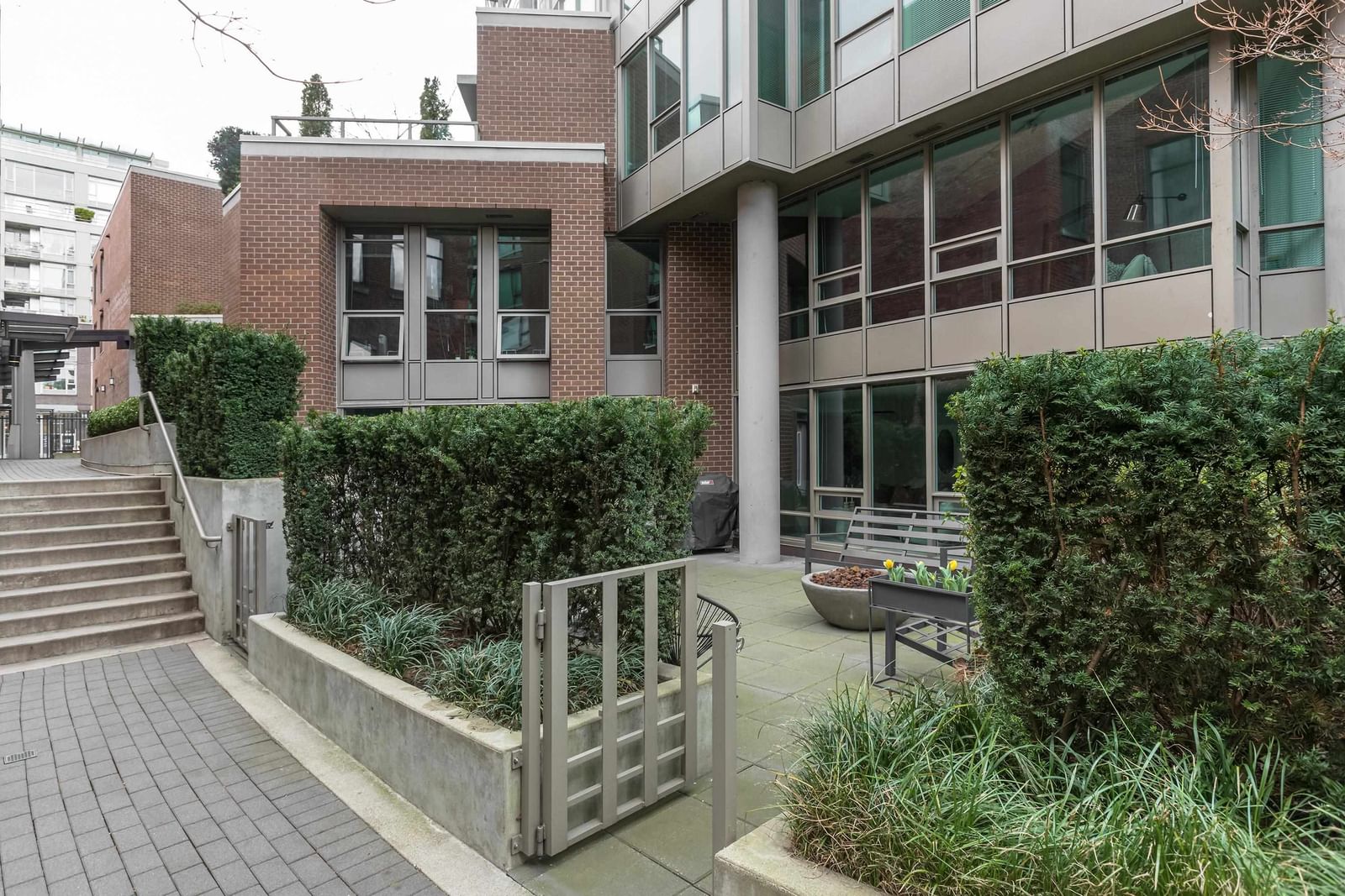 Listing Image 21