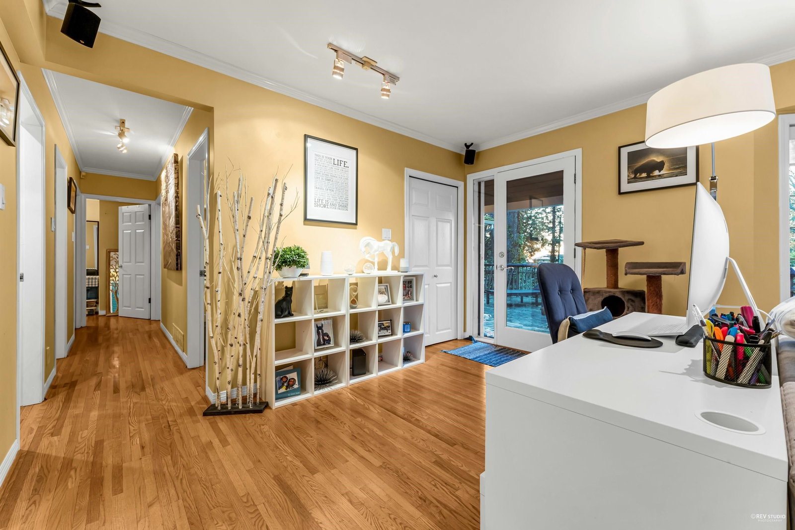 Listing Image 19
