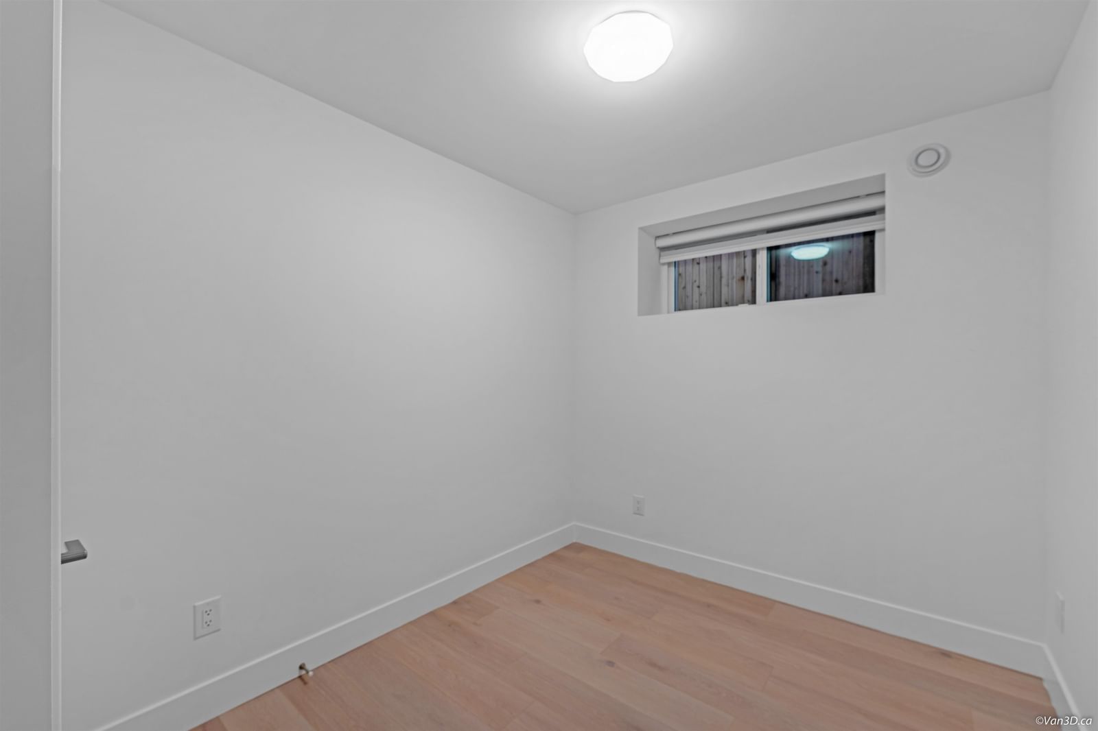 Listing Image 34