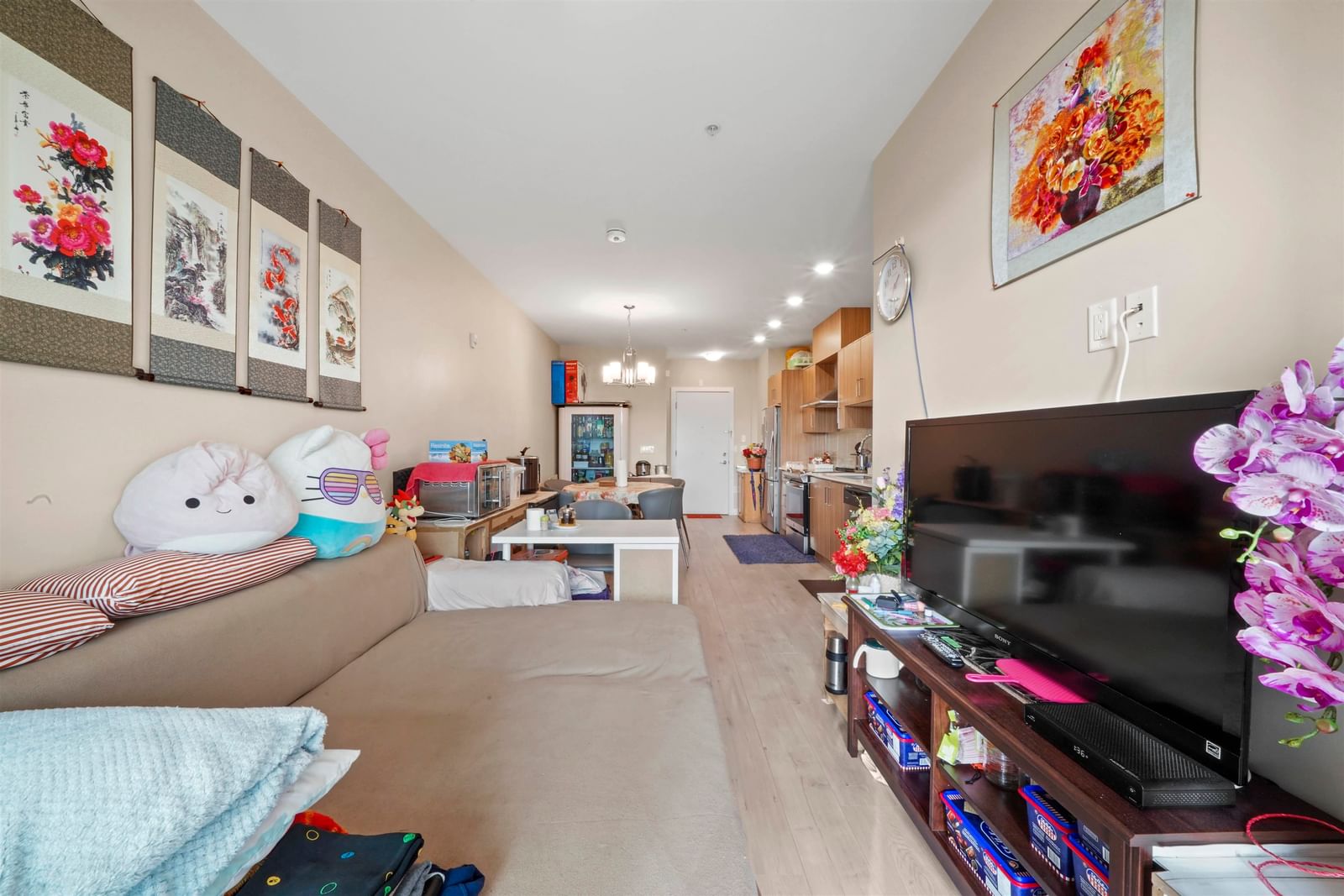 Listing Image 16