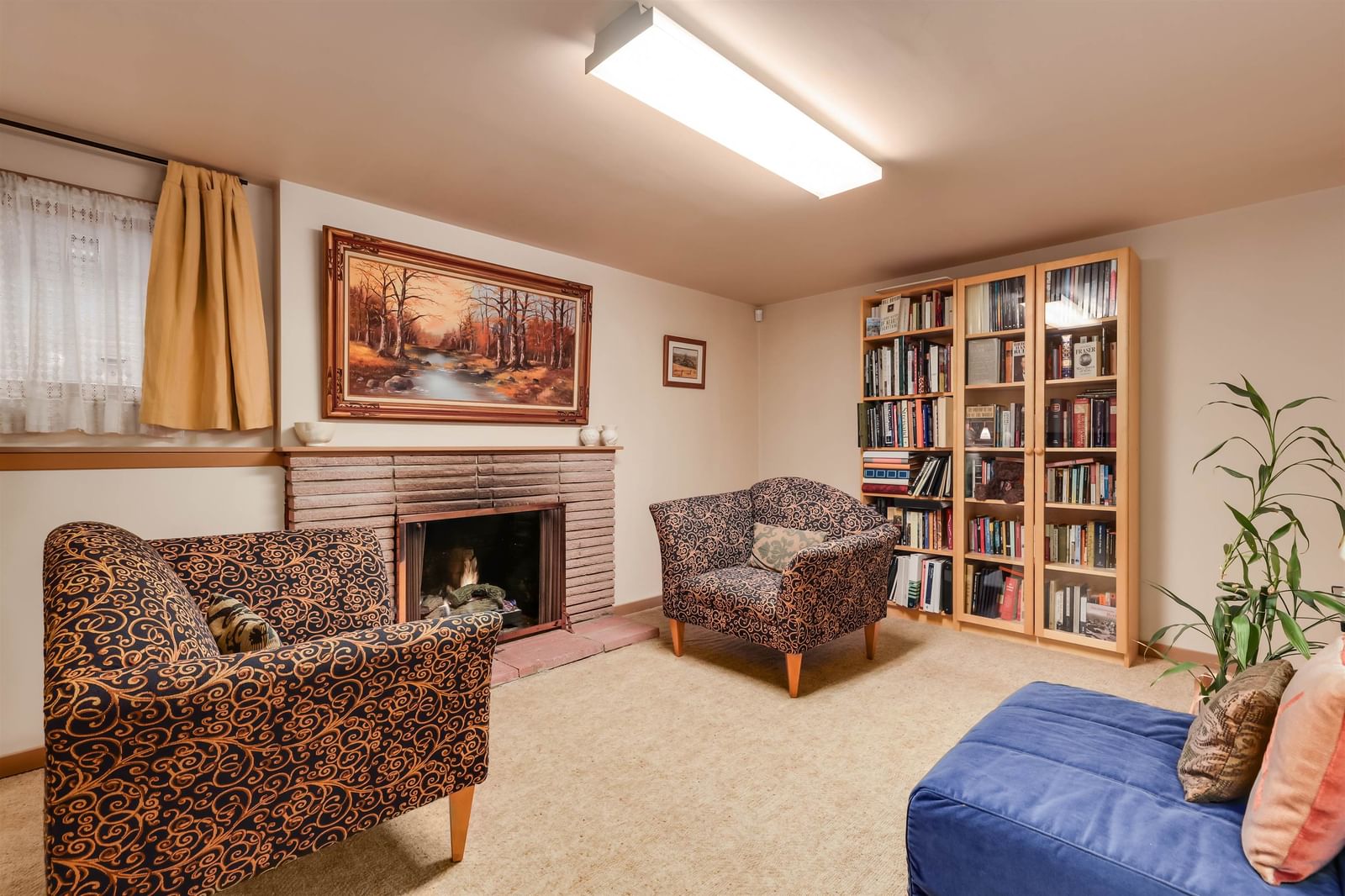 Listing Image 19