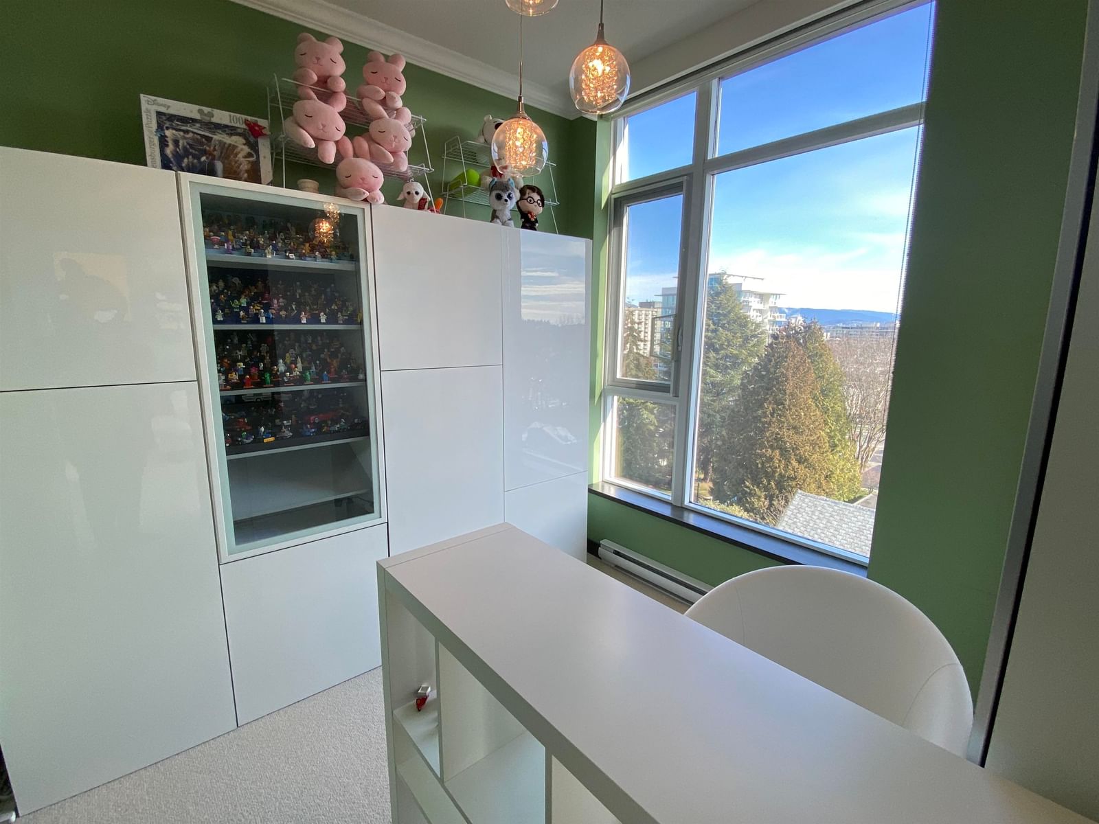 Listing Image 9