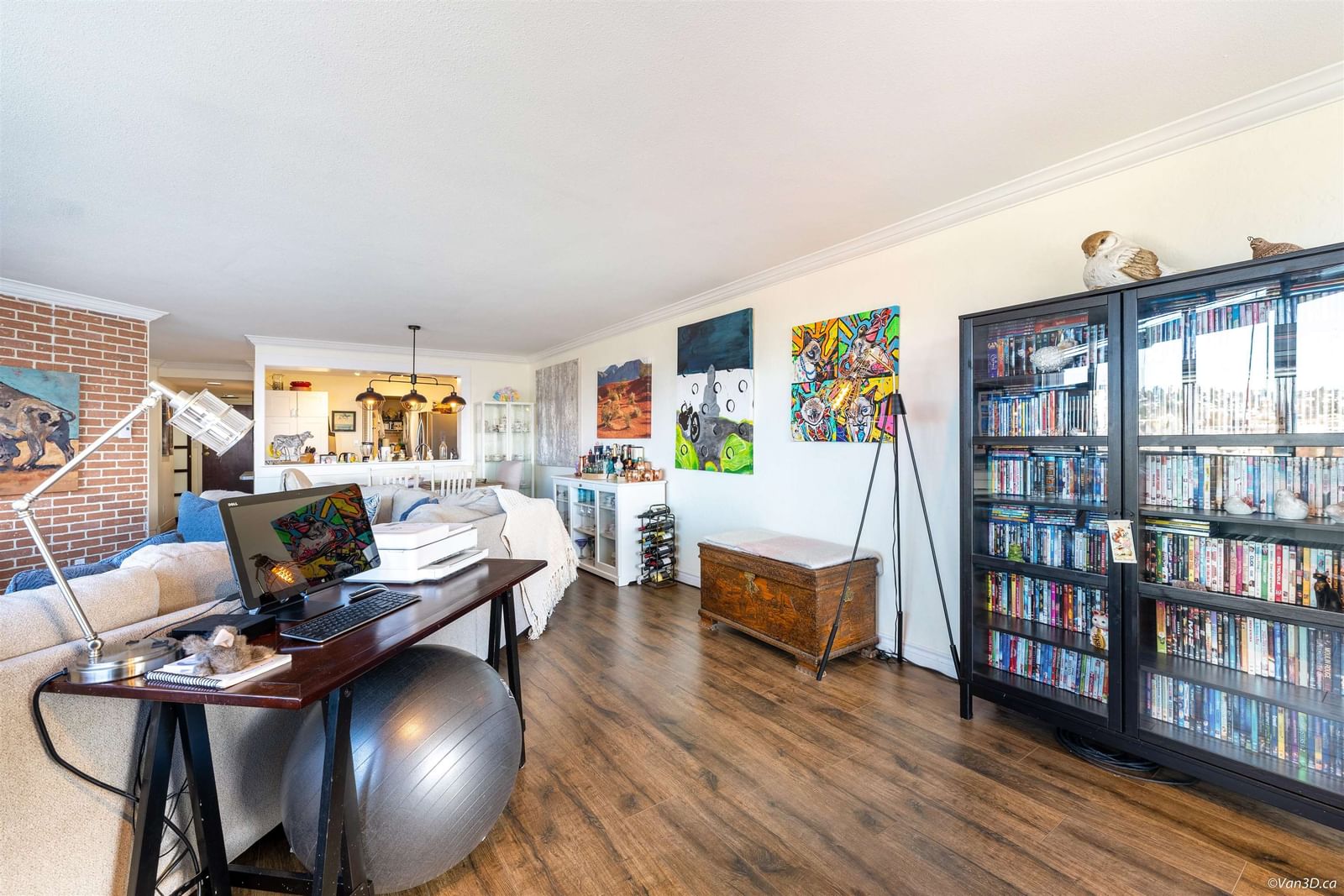 Listing Image 13