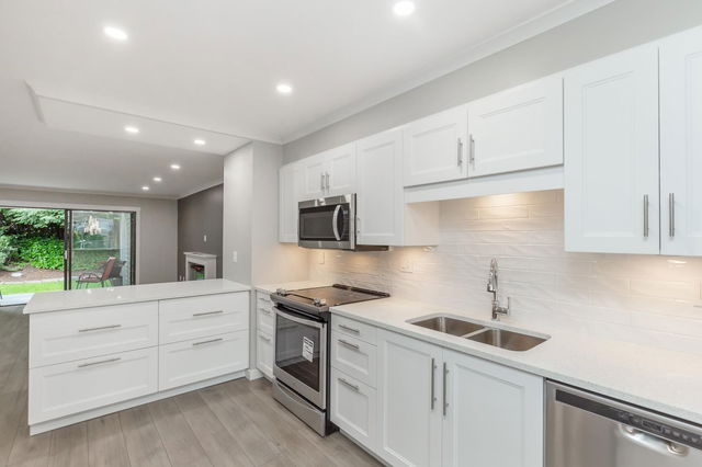 10 - 32959 George Ferguson Way