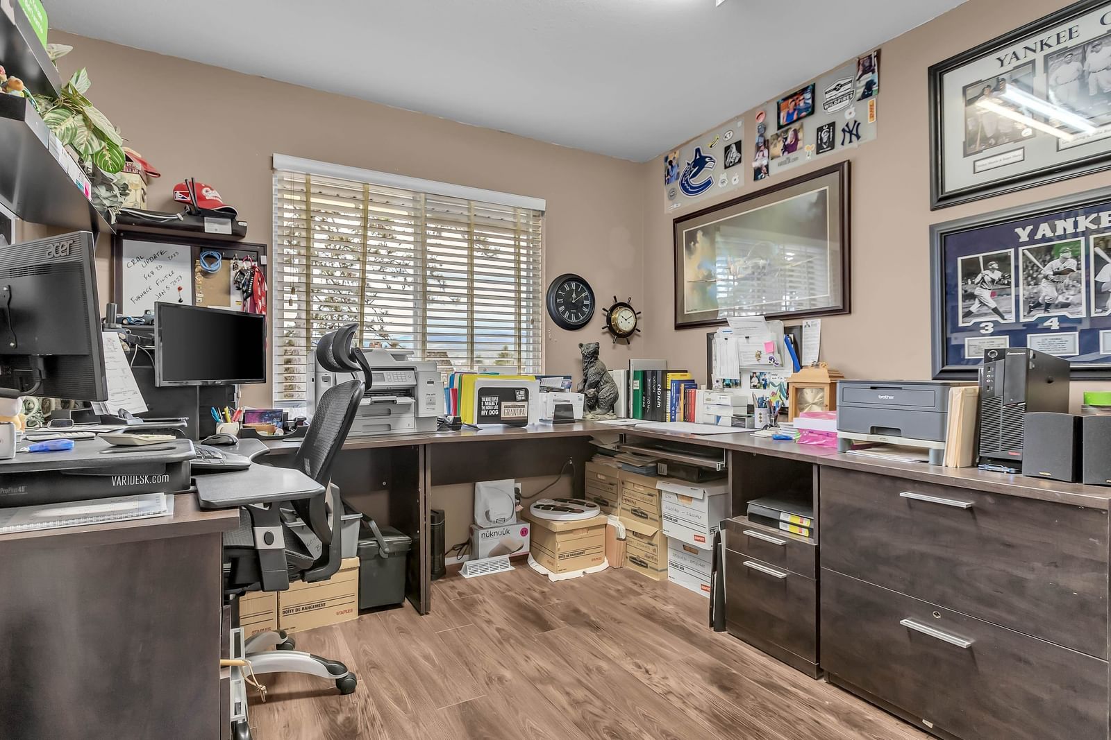 Listing Image 12