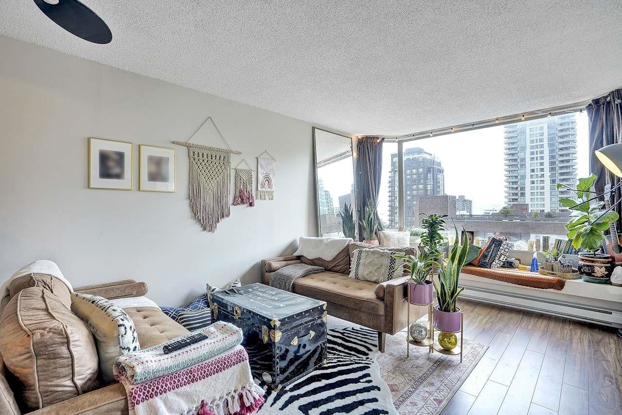 Listing Image 12