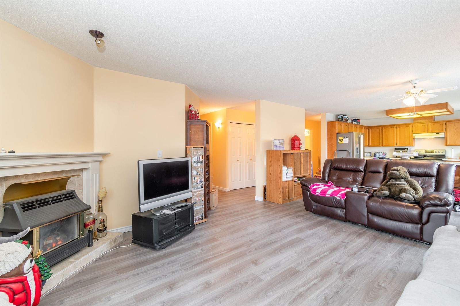 Listing Image 14