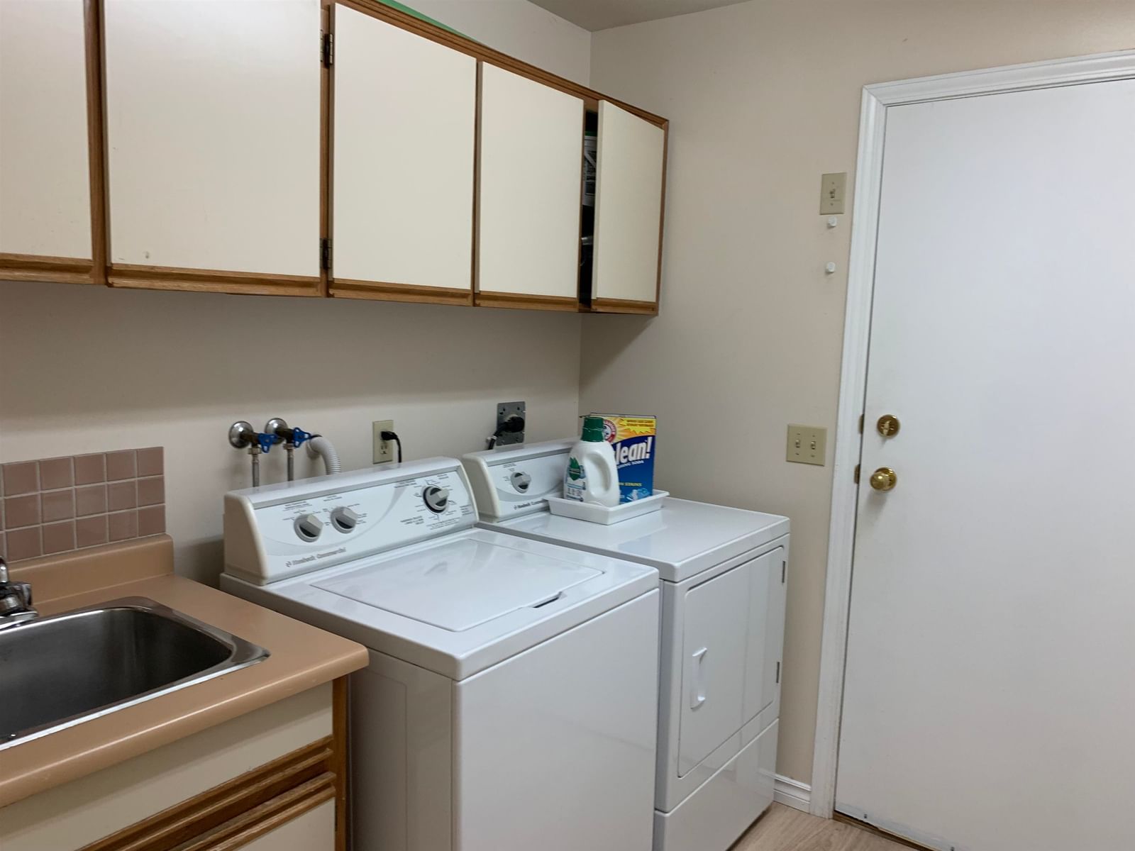 Listing Image 20
