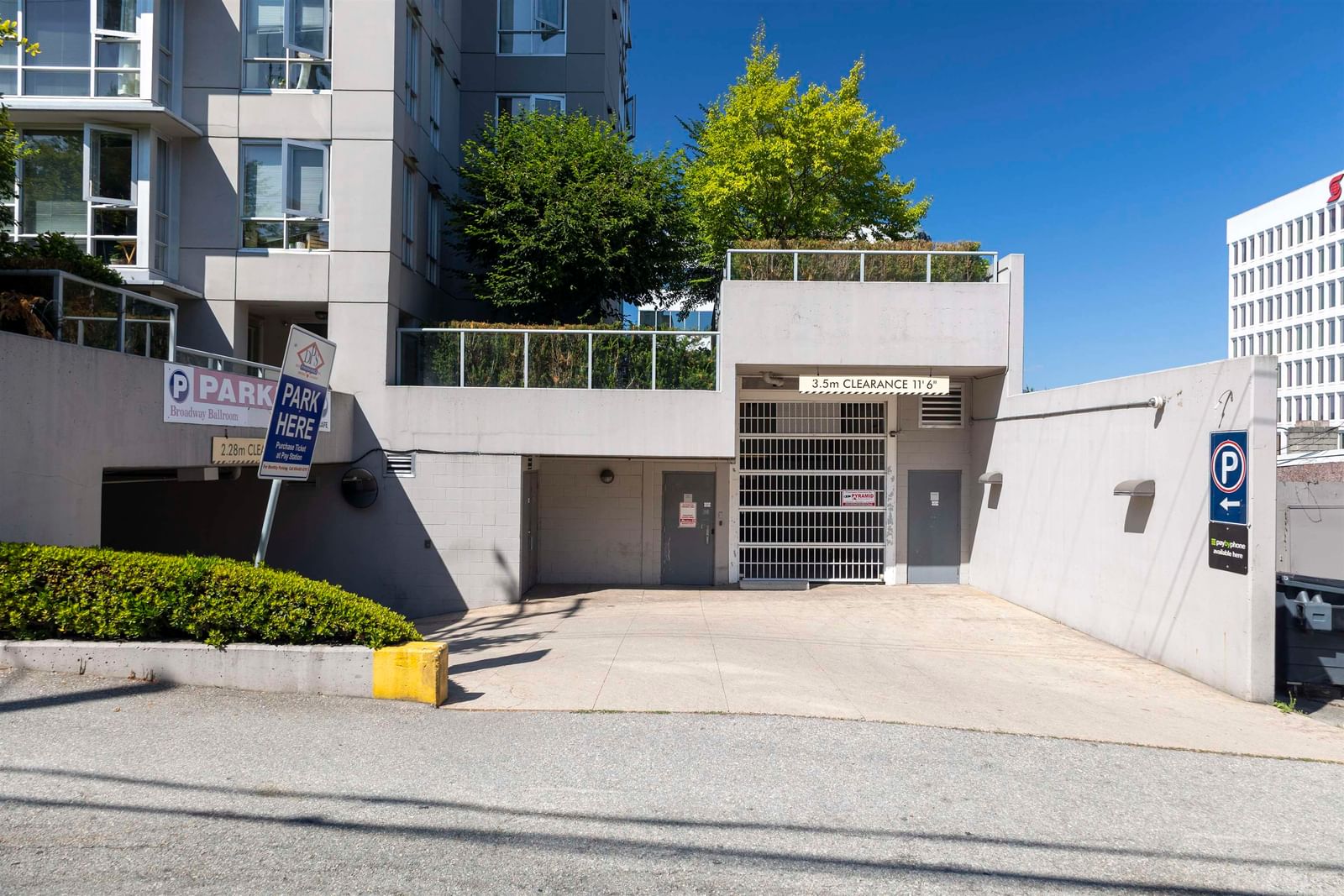 Listing Image 20