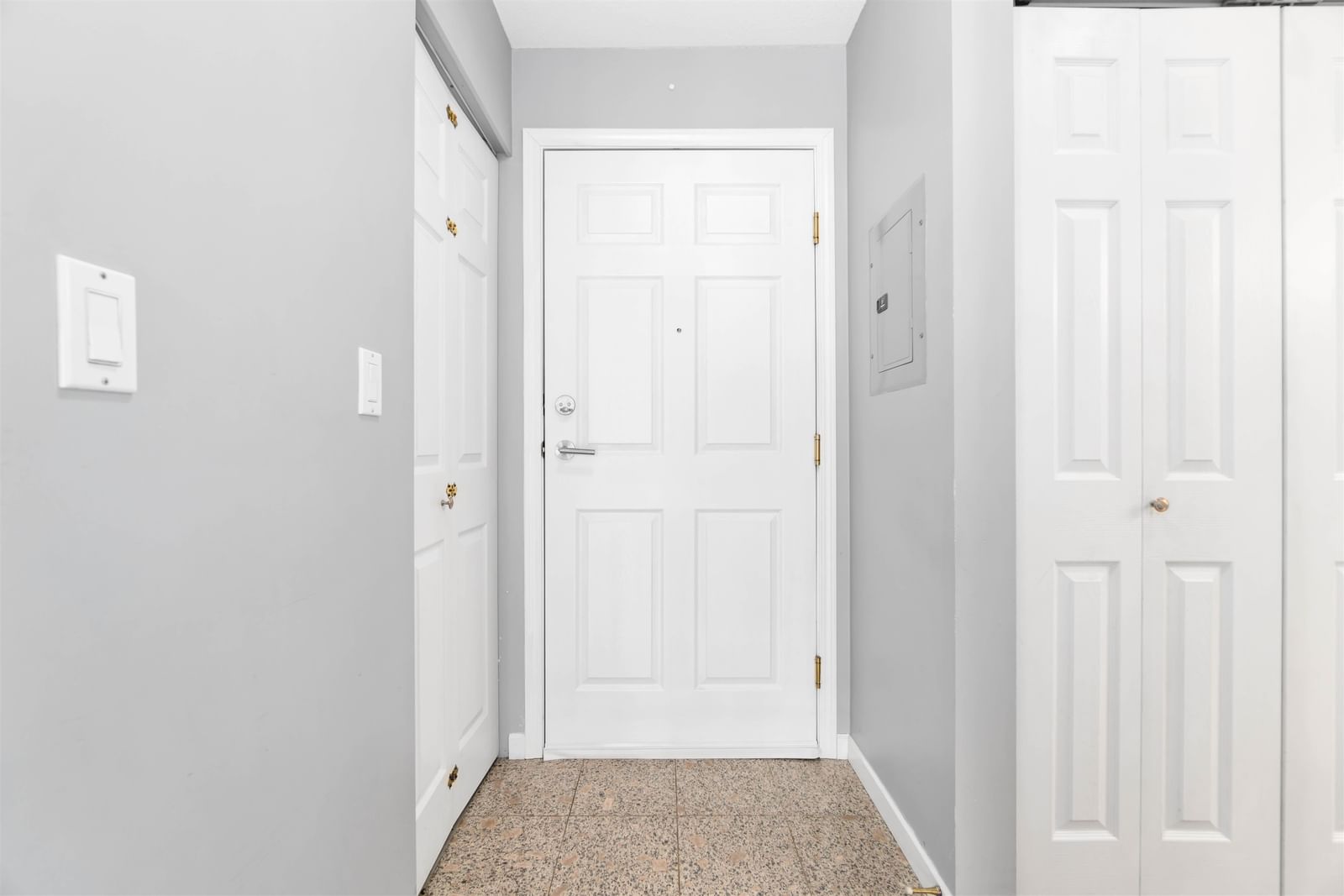 Listing Image 17