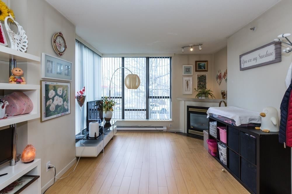 Listing Image 12