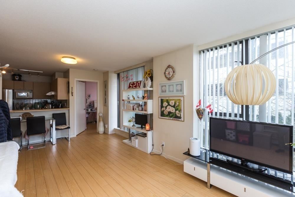 Listing Image 14