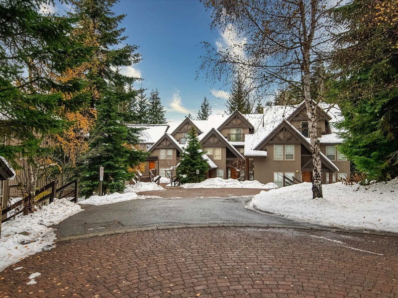8 - 4891 Painted Cliff Road, Whistler, V0N 1B4 | Image 2