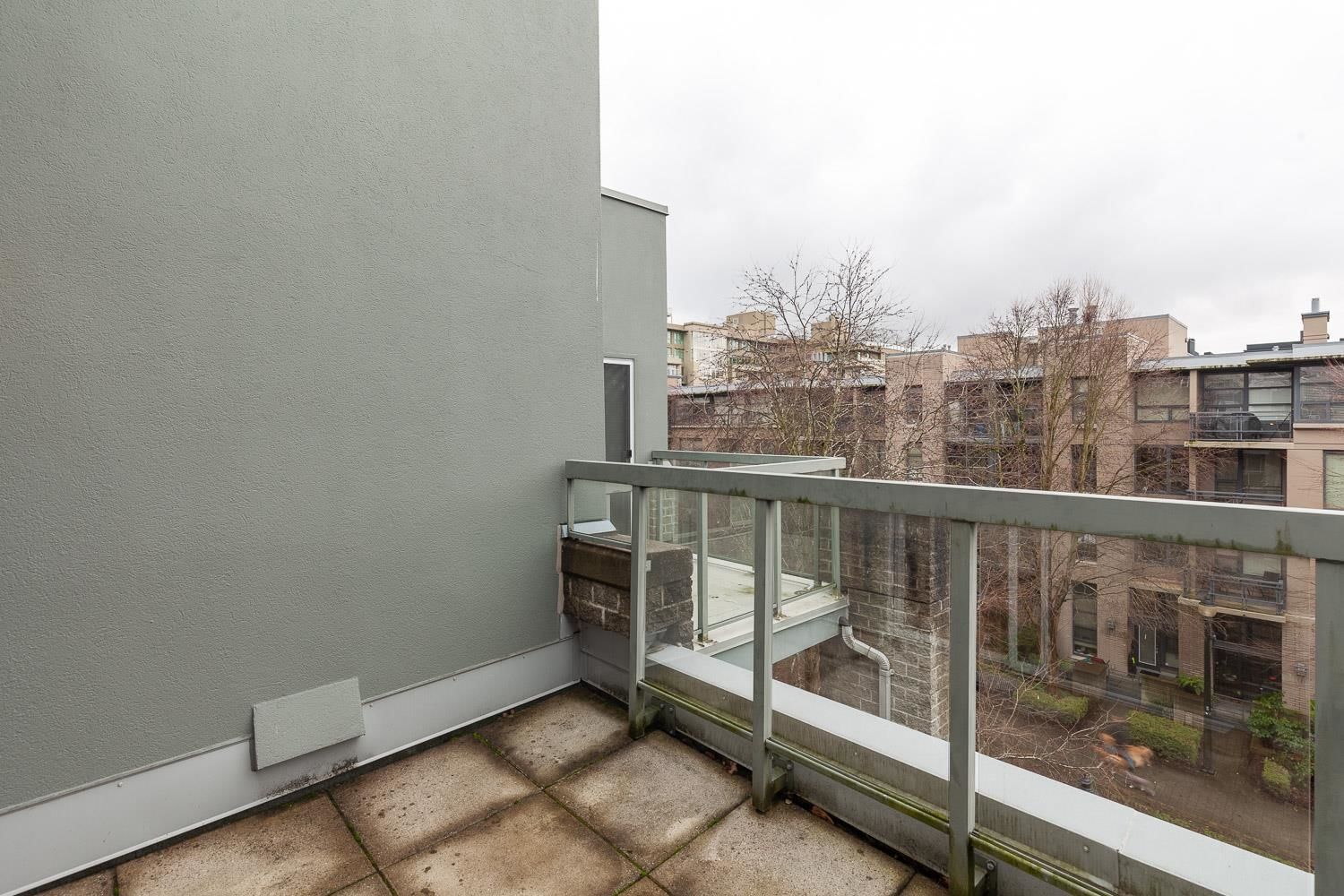 Listing Image 17