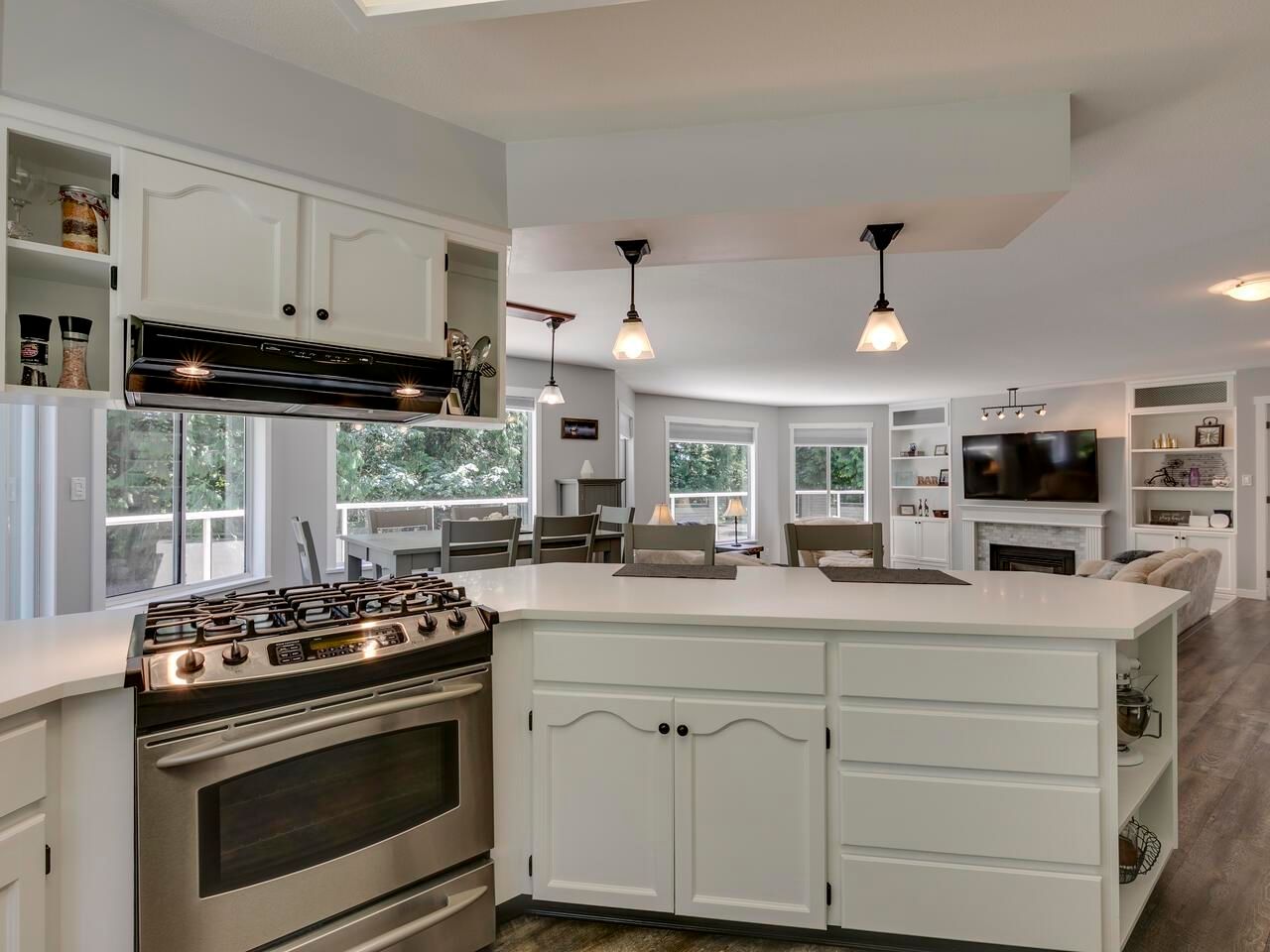 Listing Image 19