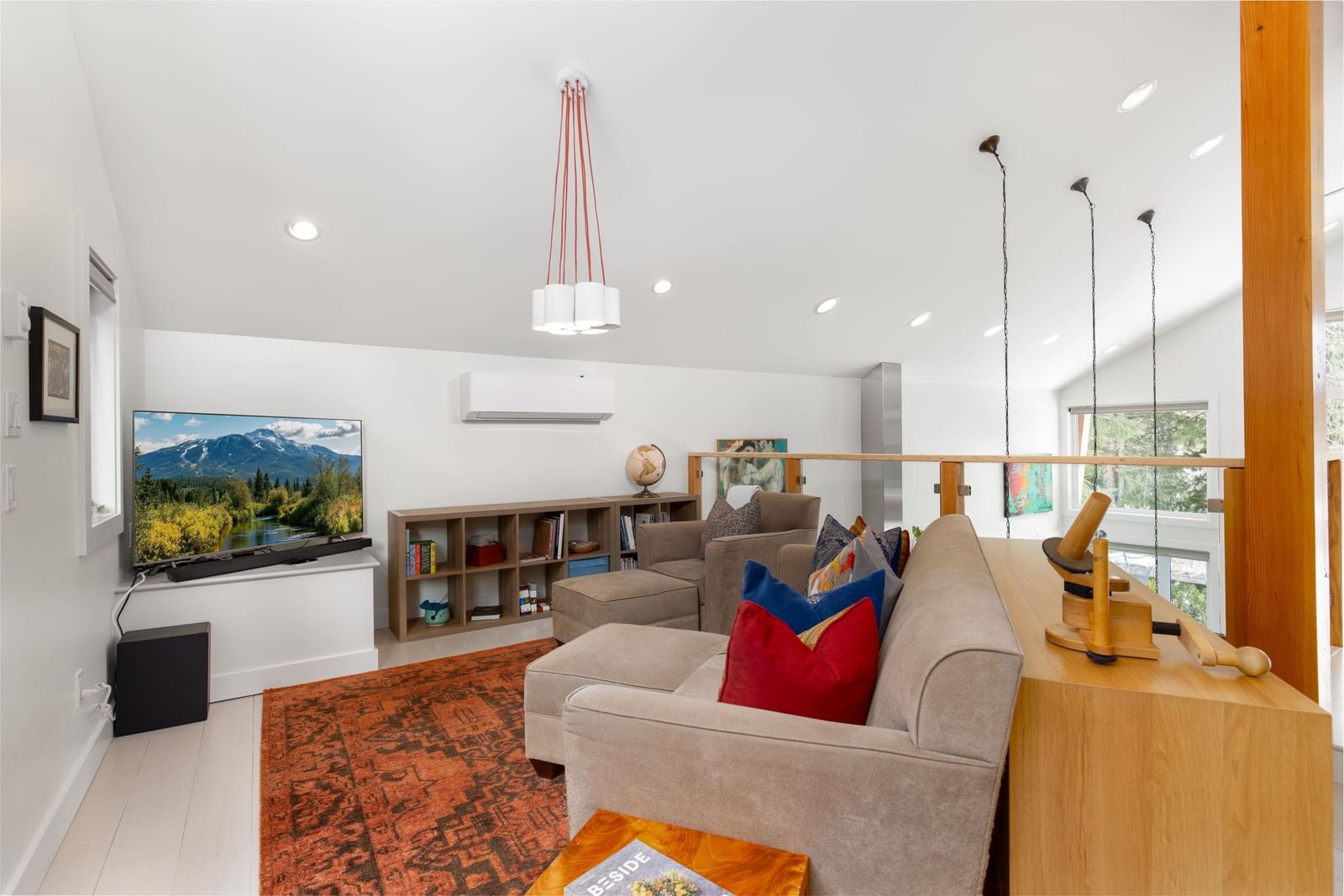 Listing Image 10