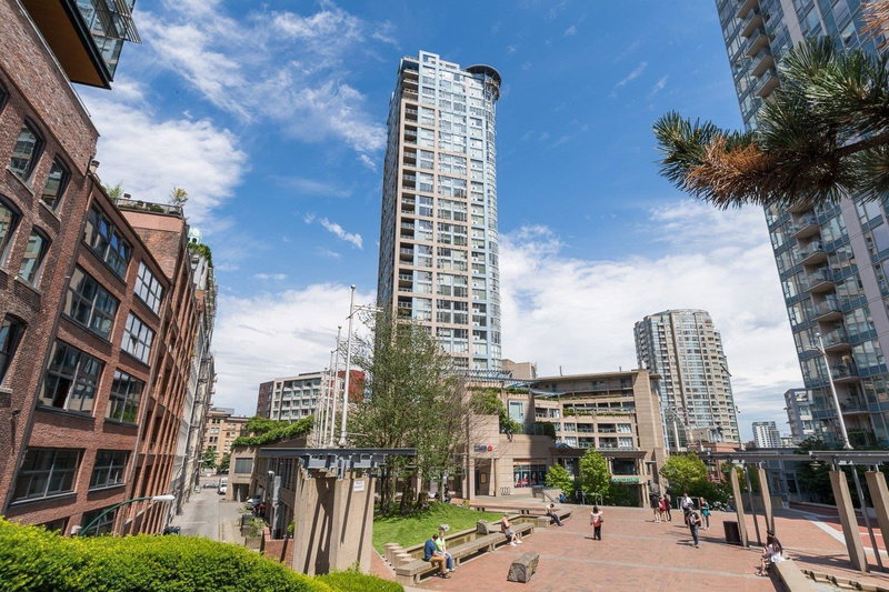 1801 - 183 Keefer Place, Vancouver, V6B 6B9 | Image 2