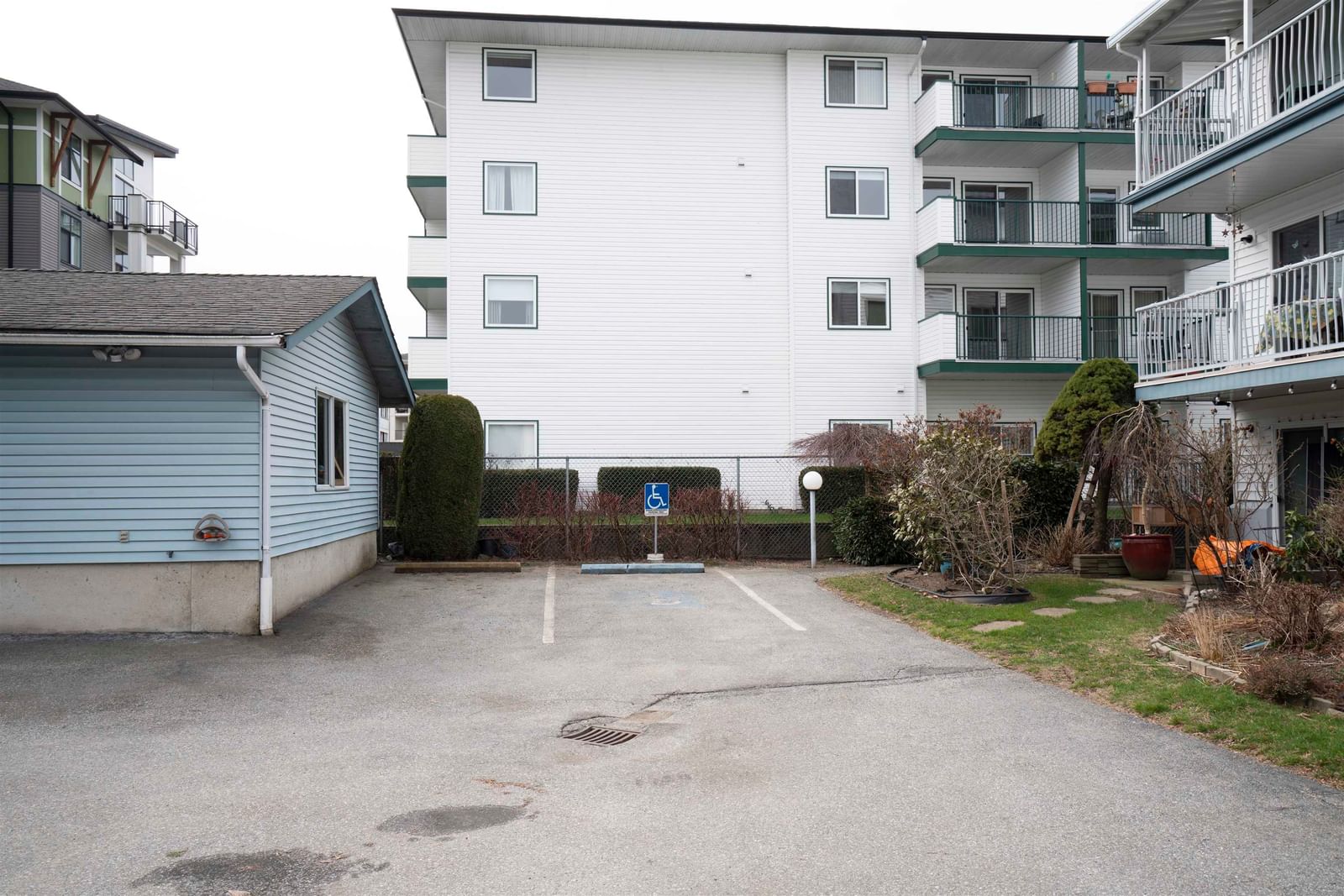 Listing Image 37