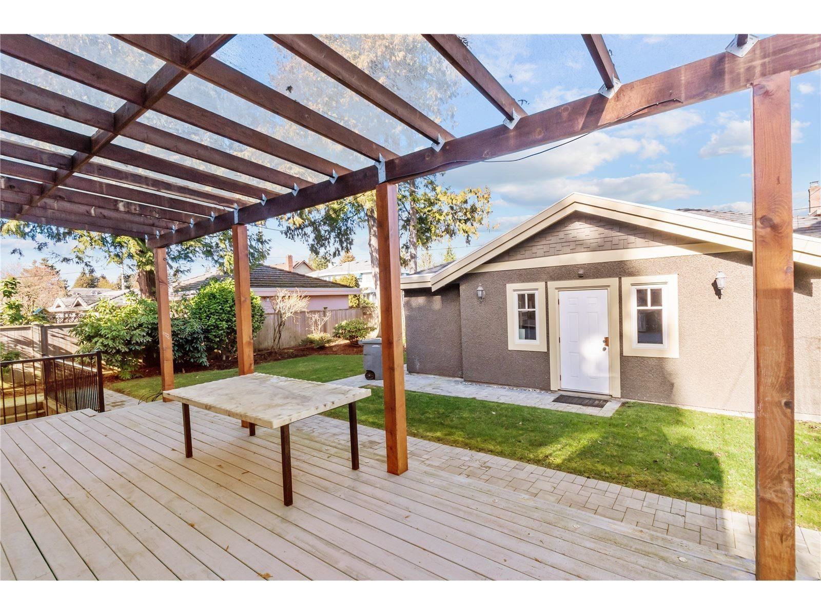 Listing Image 15