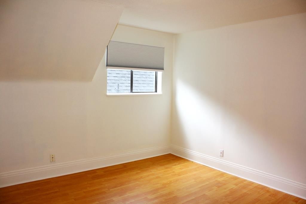 Listing Image 30