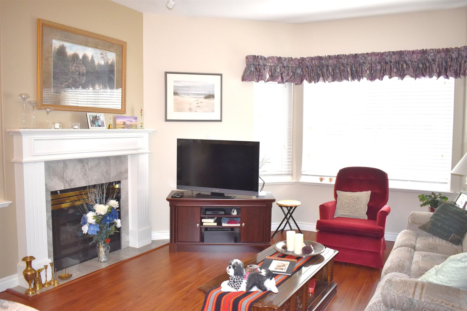 Listing Image 10
