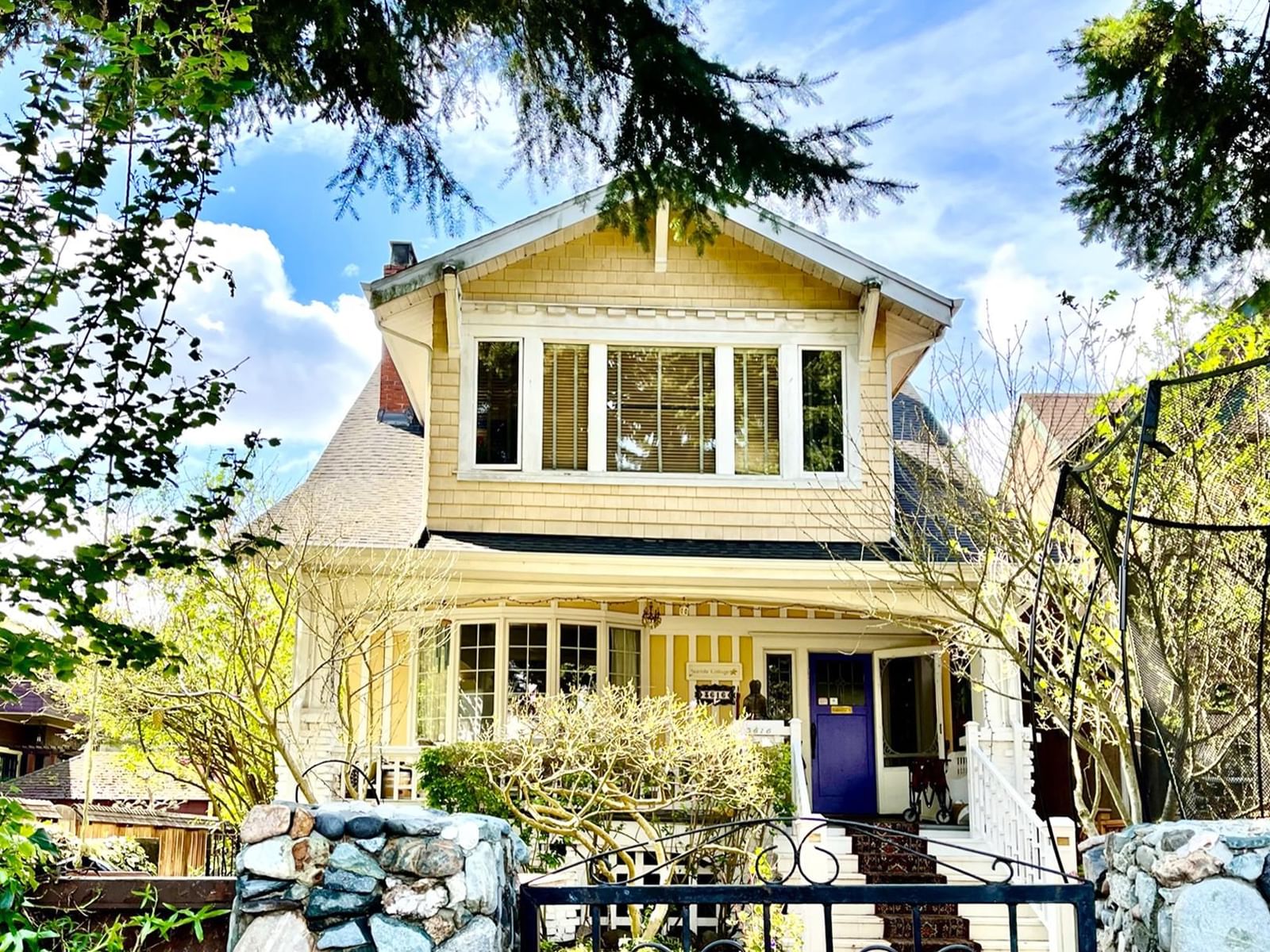 Listing Image 1