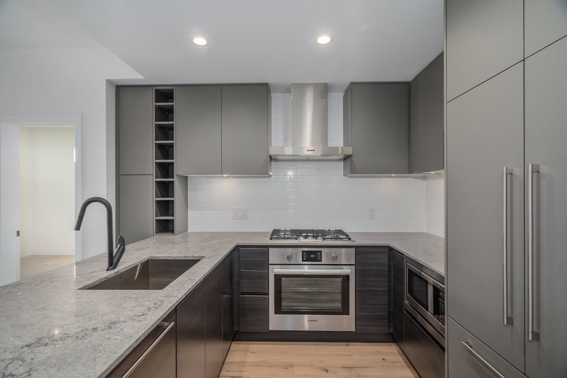 423 - 3131 Murray Street, Port Moody, V3H 0L9 | Image 2