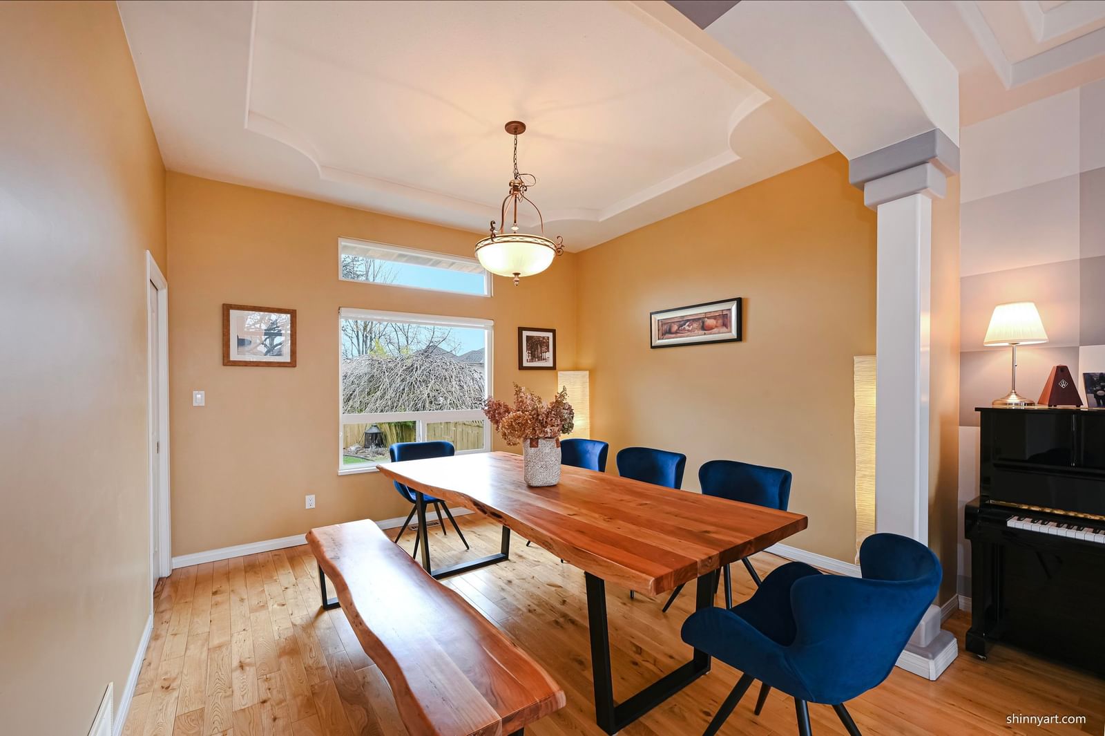 Listing Image 6