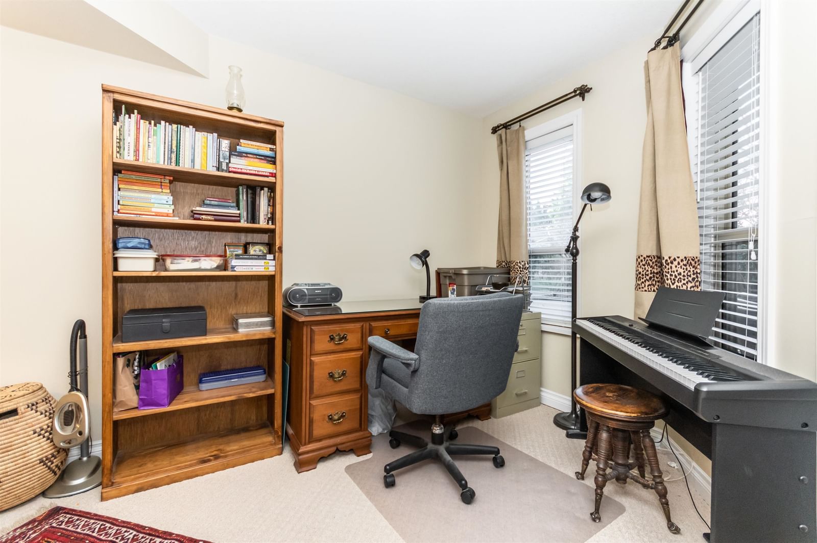 Listing Image 10