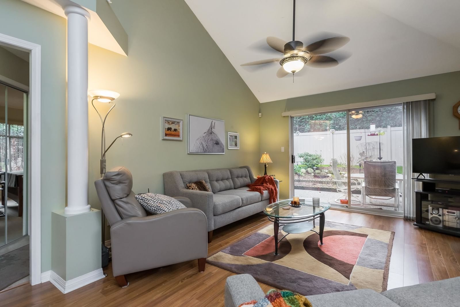 Listing Image 15